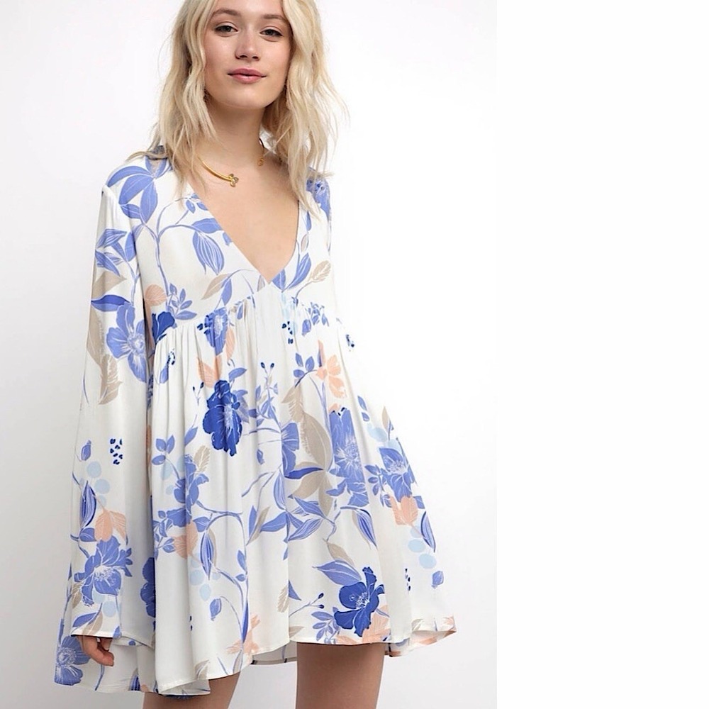 FREE PEOPLE Bella Tunic Top Ivory Blue Floral Print V-neck Babydoll Size XS